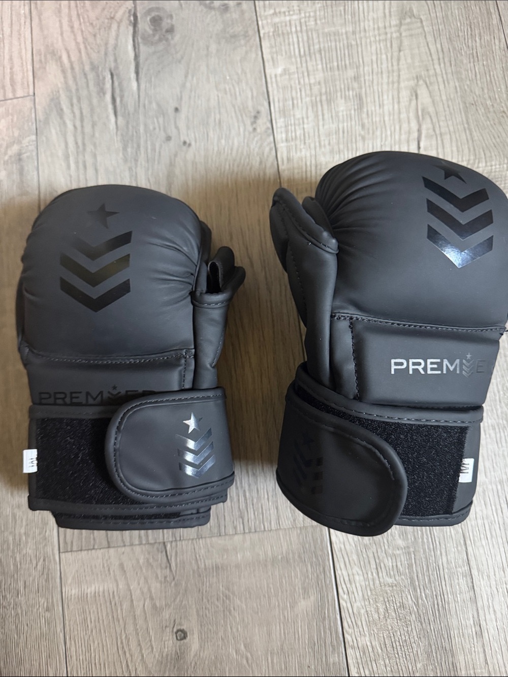 Premier Matte Black Men's Training Gloves
